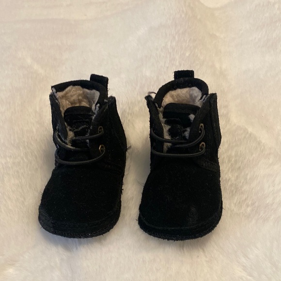 UGG Other - UGG - Infant Neumel Boot Black Unisex